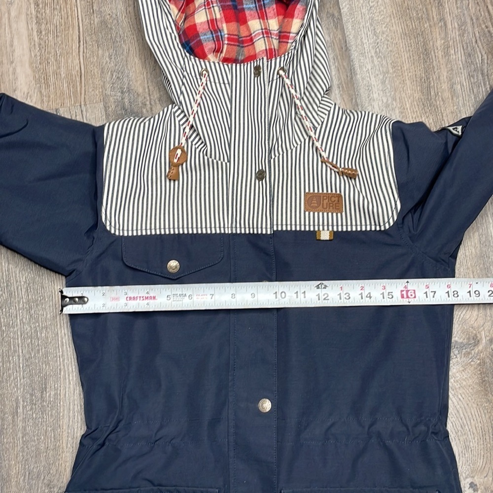 Picture Organic Women’s Navy Blue and White Hooded Snow Jacket, size small - Picture 5 of 15